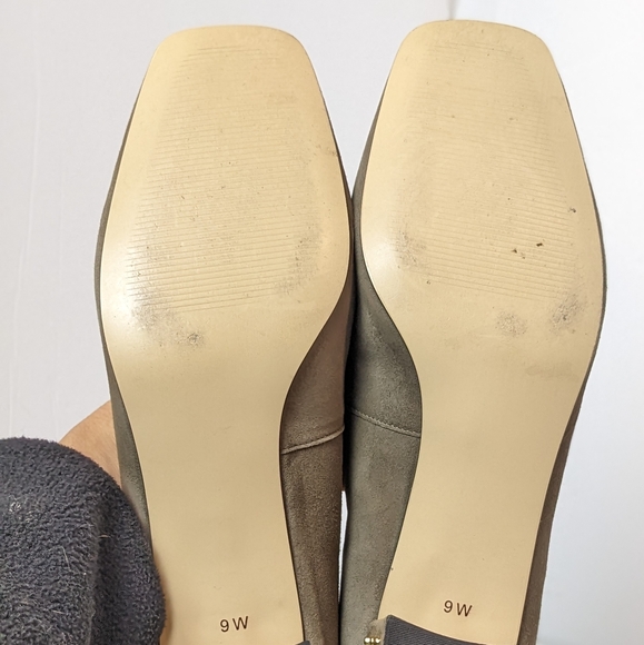 Talbots suede heels - Picture 14 of 16